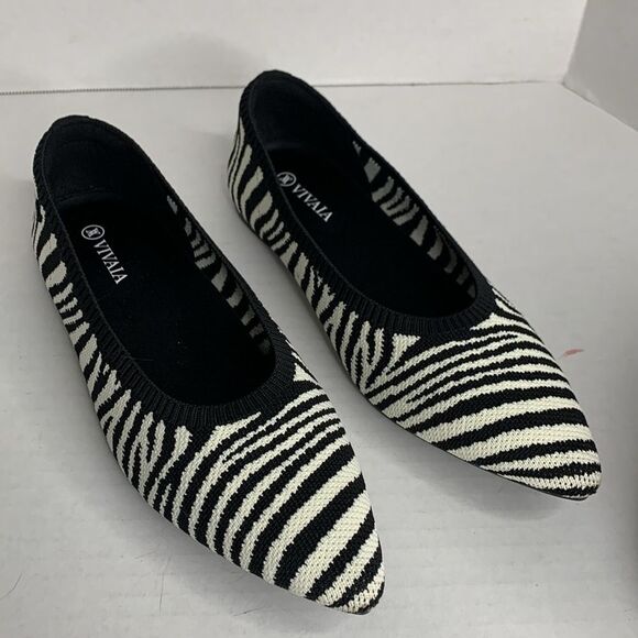 Vivaia Aria zebra print woven pointed toe ballet flats - Picture 4 of 13